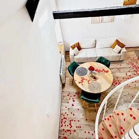 Apartamento Cocon Mayennais - Loft Balnéo - Loveroom